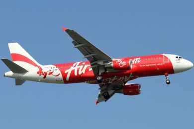 AirAsia perto de encomendar o A220, mas ainda em conversas com Embraer