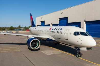 Primeiro Airbus A220-100 da Delta é revelado