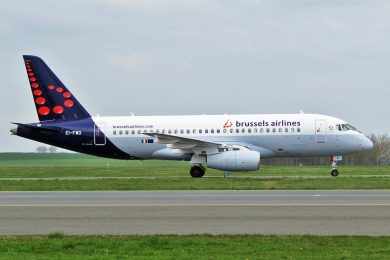 Com embargo do Ocidente, Sukhoi pode fazer SuperJet 100% russo