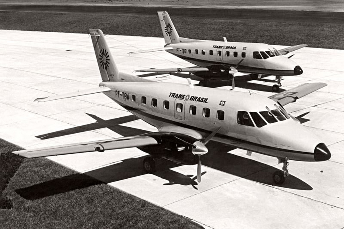 A Transbrasil foi o primeiro operador do Embraer Bandeirante na aviação comercial (Embraer)