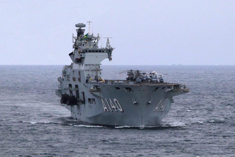O Atlântico agora é o maior navio militar em operação no Brasil e na América Latina (Marinha do Brasil)
