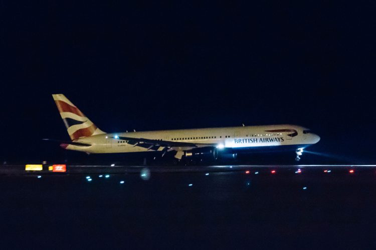 O 767 com matrícula G-BZHA realizou 900 vezes o voo entre Larnaca e Londres (British Airways)