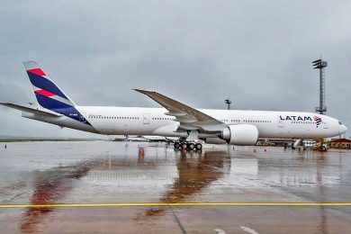 LATAM reincorpora seu décimo Boeing 777-300ER