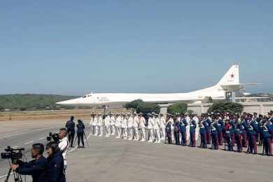 Treinamento ou demonstração de poder? Os Tu-160 estão entre os bombardeiros mais letais do mundo (FANB)