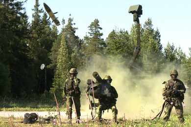 Exército Brasileiro compra novo lançador de mísseis portátil da SAAB