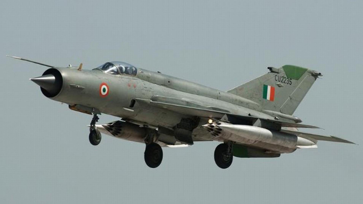 O Paquistão afirma ter derrubado dois caças MiG-21 da Índia, que confirma apenas um abate