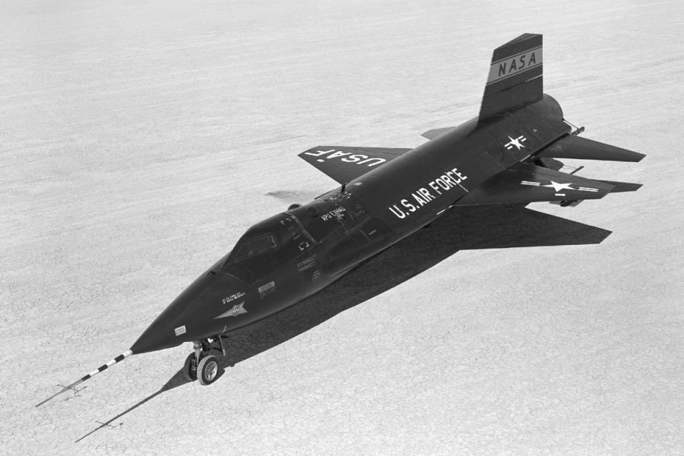 O X-15 foi testado entre 1962 e 1968; a velocidade máxima alcançada foi de 7.274 km/h (NASA)