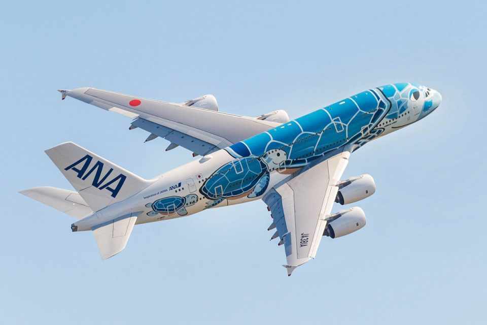 A ANA encomendou três A380; cada modelo será pintado de uma cor diferente (Airbus)