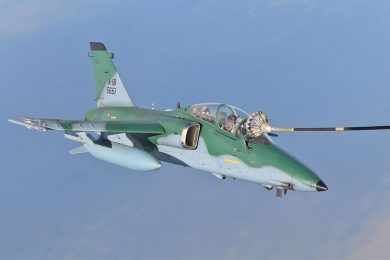 A aeronave que caiu no RS é um A-1 B, a versão do Embraer AMX para dois pilotos (FAB)