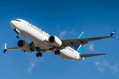 Boeing completa atualização de software do 737 MAX