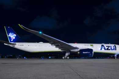 Azul realiza primeiro voo internacional com A330-900neo