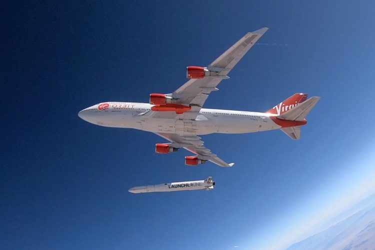 Boeing 747-400 'Cosmic Girl' - Virgin Orbit