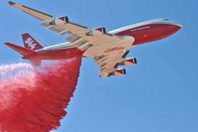 Boeing 747-400 “bombeiro” chega à Bolívia para combater incêndios florestais