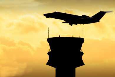 FAB inaugura primeira torre de controle remota da América Latina