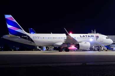 LATAM inicia voo entre Brasília e Santiago do Chile