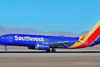 Boeing detecta problema no sistema elétrico do 737 MAX; uma aeronave da Gol é afetada