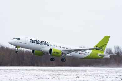 Airbus celebra produção de centésimo jato da família A220