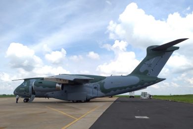 Embraer entrega segunda aeronave KC-390 à FAB