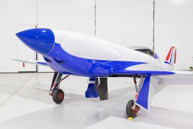 Rolls-Royce apresenta avião elétrico para quebrar recordes de velocidade
