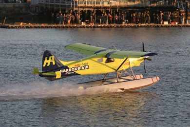 Primeiro avião comercial elétrico do mundo realiza voo inaugural no Canadá