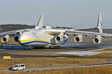 Governo ucraniano afirma que o Antonov An-225 foi atingido pela Rússia