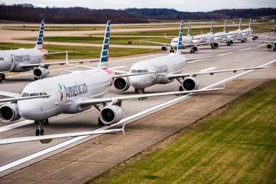 Metade da frota mundial de aviões comerciais está parada