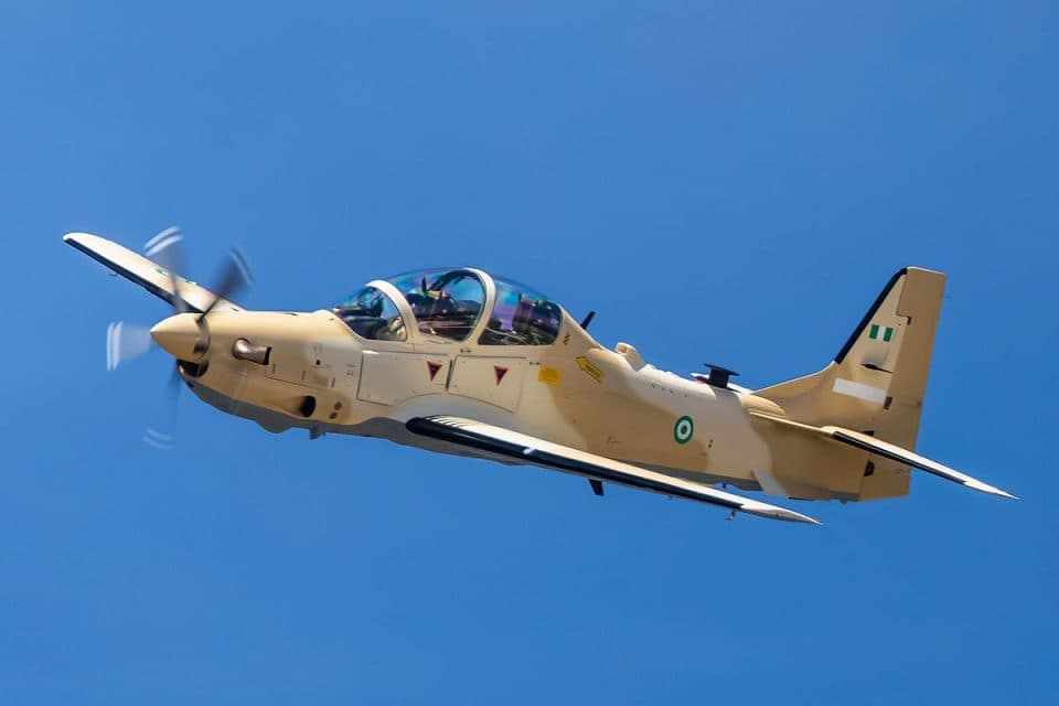 A-29 SUPER TUCANO, Aeromodelo fabricado no Brasil pela JUNIAER