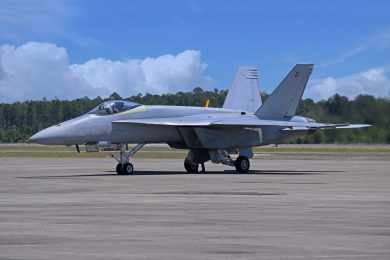 Esquadrão de demonstração Blue Angels recebe primeiro Super Hornet da Boeing