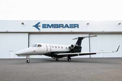 Embraer entrega primeiro jatinho executivo Phenom 300E