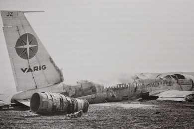 No pior acidente da Varig, um cigarro derrubou um Boeing 707 em Paris
