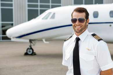Berimbelas: o que significam as faixas nos uniformes dos pilotos?