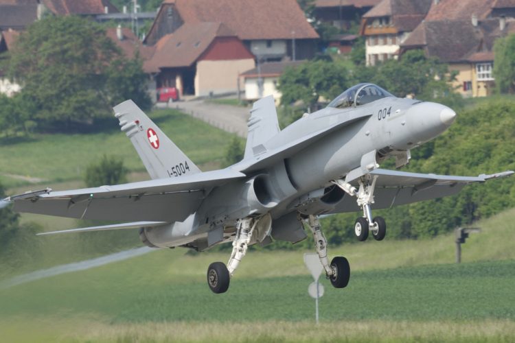 Caça F/A-18 Hornet - Força Aérea da Suíça