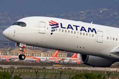 Até julho, pandemia do coronavírus tem afetado mais a LATAM que Gol e Azul