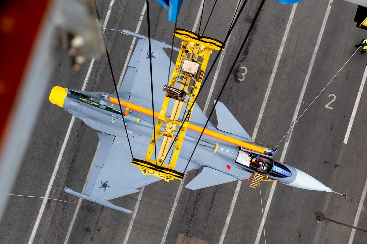 Primeiro caça Gripen da FAB