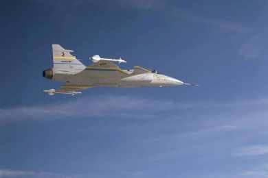 Primeiro protótipo do caça SAAB Gripen