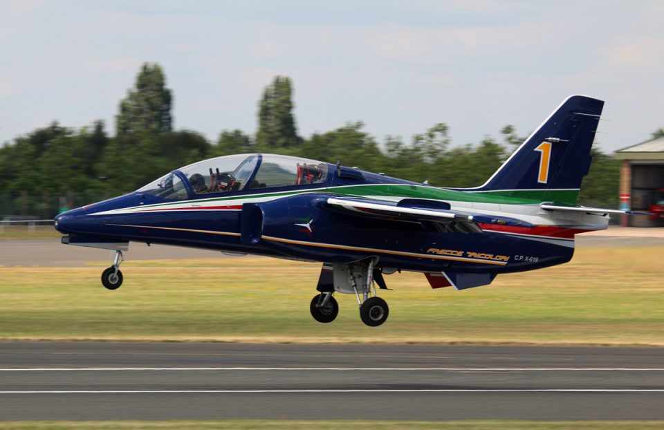 Leonardo M-345