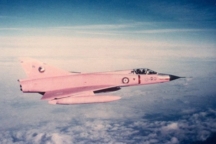 Dassault Mirage III - Força Aérea Francesa