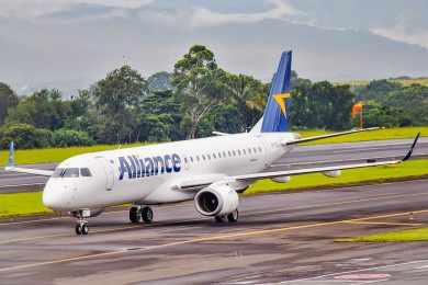 Companhia aérea Qantas desiste de comprar empresa dona de E-Jets e Fokker 100