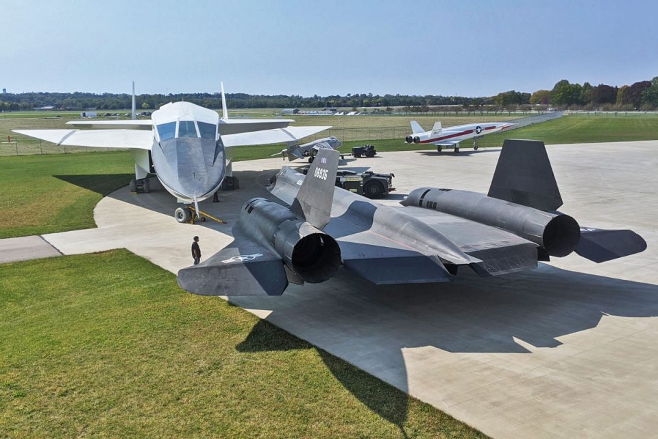 Os aviões hipersônicos XB-70 e YF-12: raridades ao ar livre