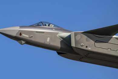 O caça furtivo chinês J-20