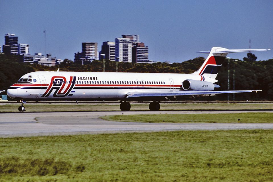Jato MD-81 da Austral: substituído pelo Embraer E190