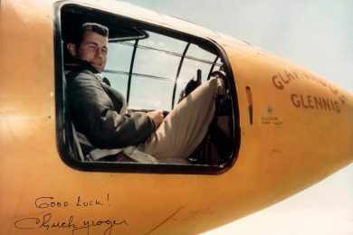 Chuck Yeager, o primeiro ser humano “supersônico” do mundo, morre aos 97 anos