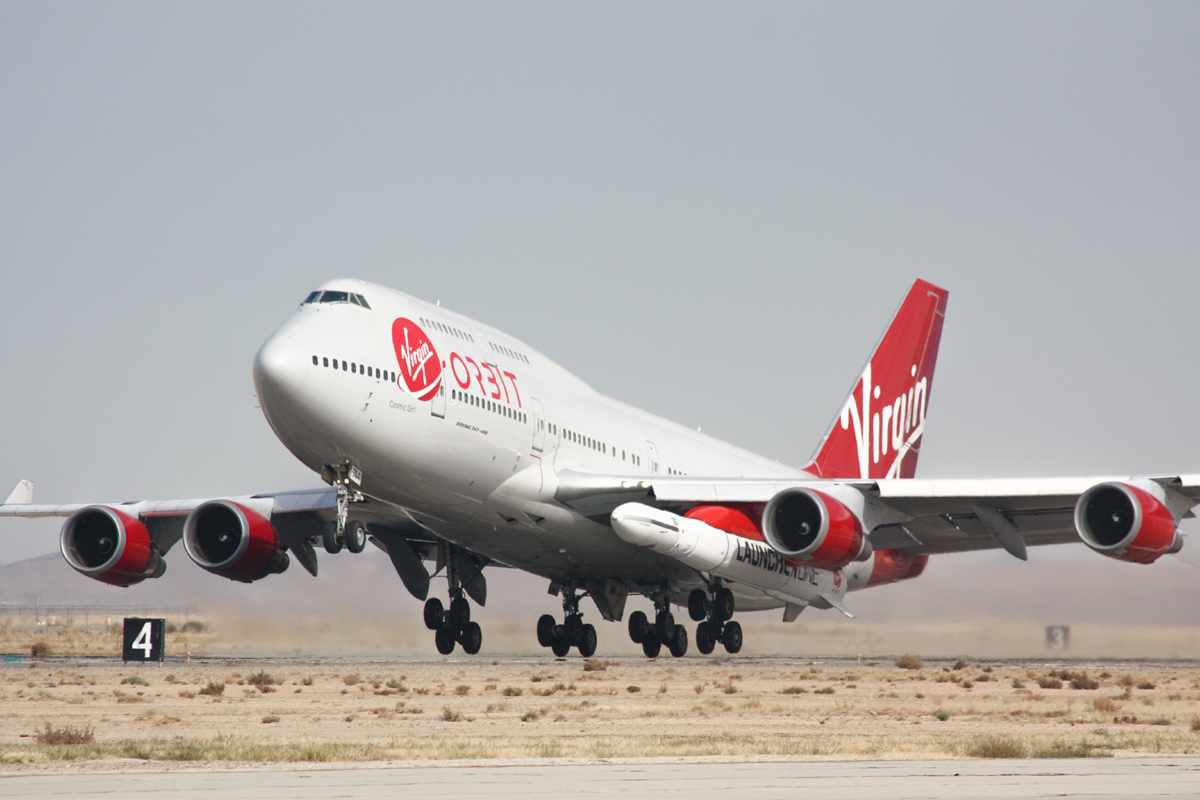 Boeing 747-400 'Cosmic Girl' - Virgin Orbit