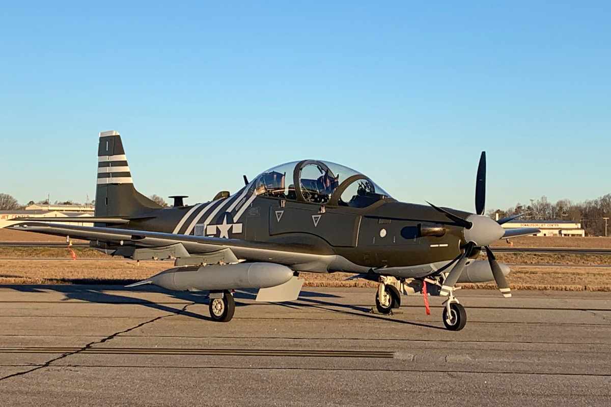 Avião Tucano de Combate 47 Peças