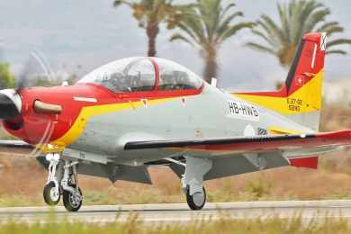 Força Aérea da Espanha recebe primeiros aviões de treinamento PC-21