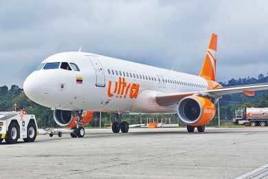 Ex-dono da Avianca quer comprar companhia aérea colombiana por um dólar