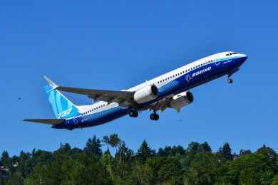 737 MAX 10 está atrasado