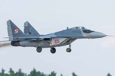 Alemanha libera Polônia para repassar cinco caças MiG-29 à Ucrânia