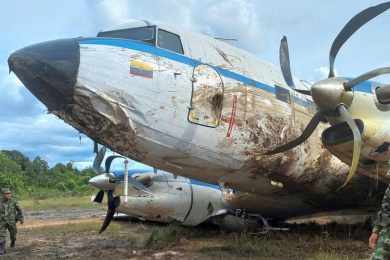 Colômbia registra dois acidentes com antigos Douglas DC-3 em cinco dias