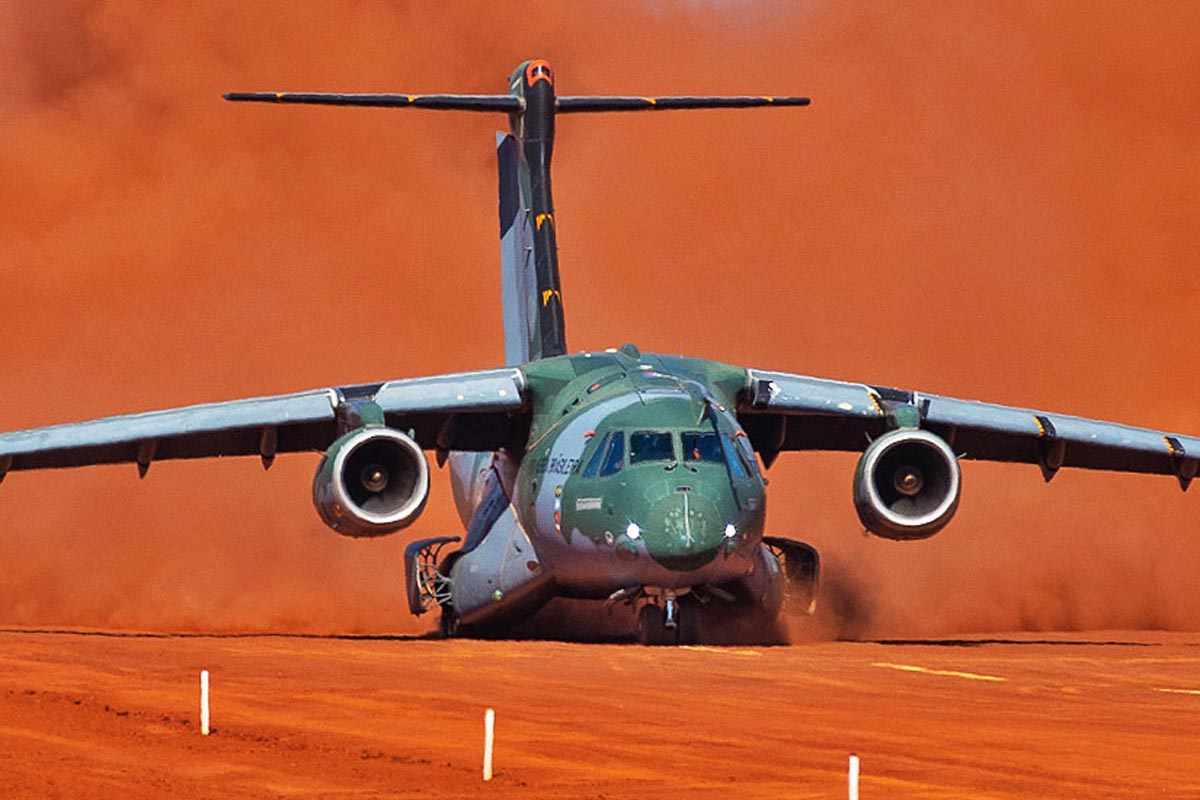 Embraer negocia venda do KC-390 com mais oito países, diz